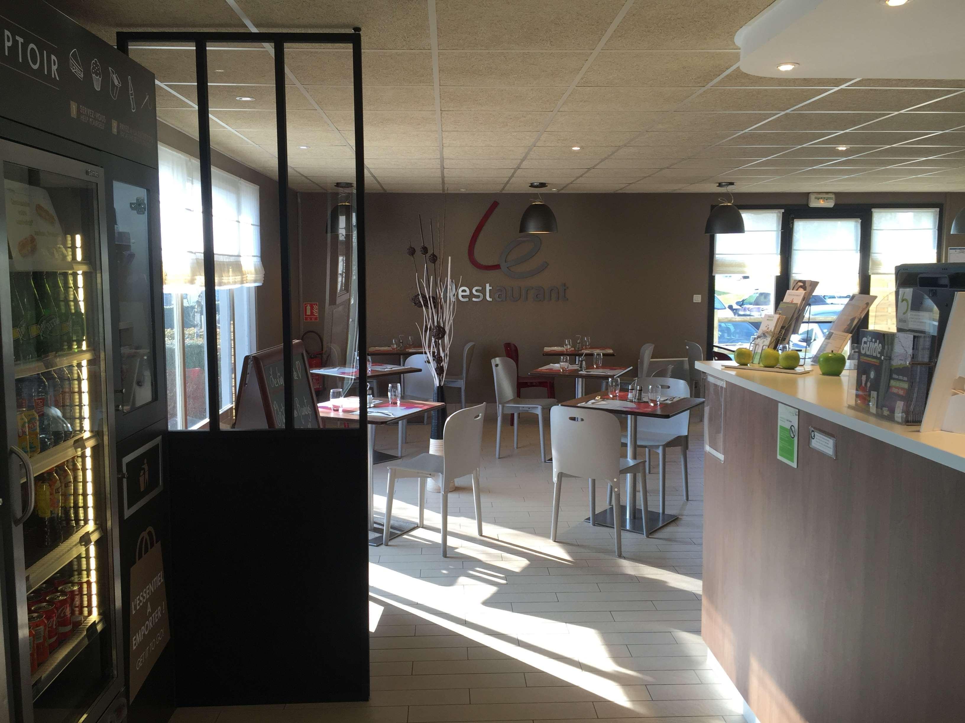 Отель Campanile Brest - Gouesnou Aeroport Экстерьер фото